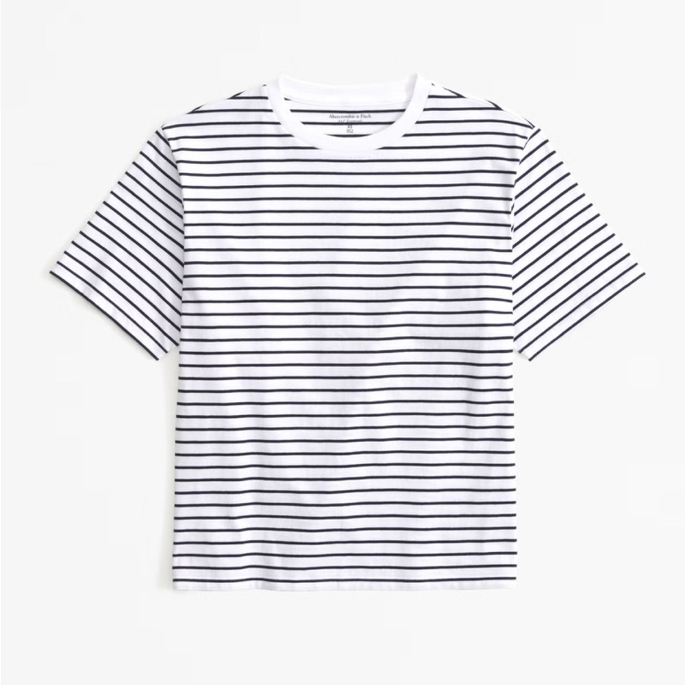 Abercrombie & Fitch Essential Polished Body Skimming Tee - M